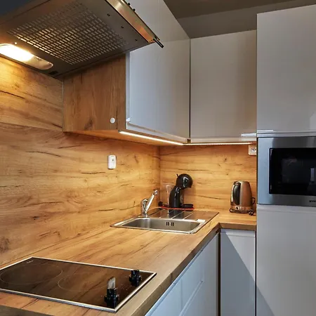 Trosky Apartment *