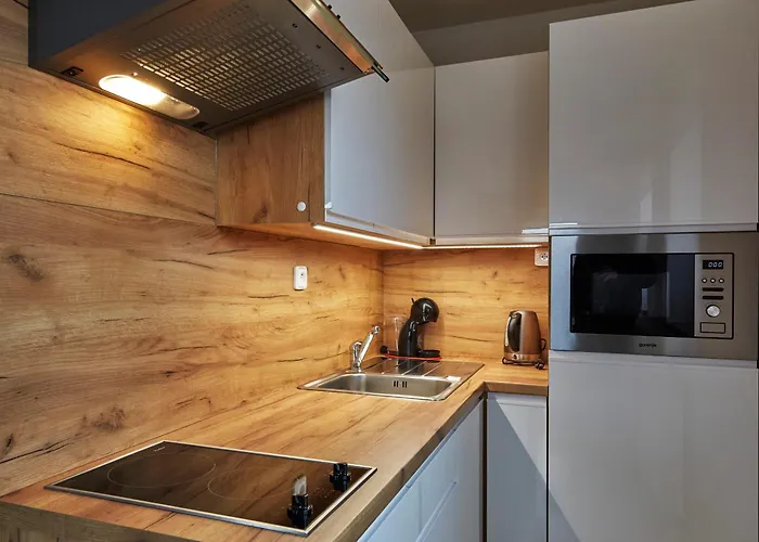 Trosky Apartment *